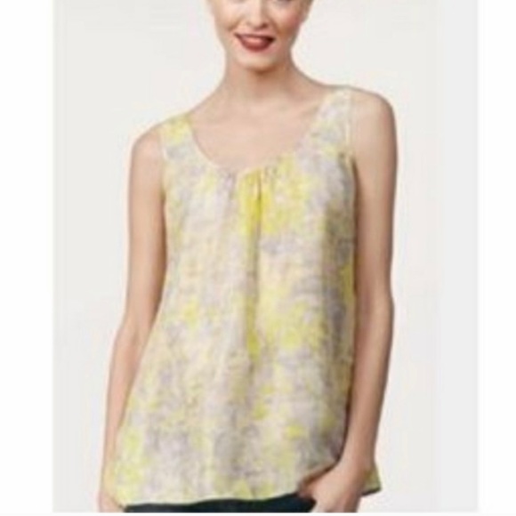 CAbi Tops - Cabi Whisper Tank Top 100% Silk Back Buttons